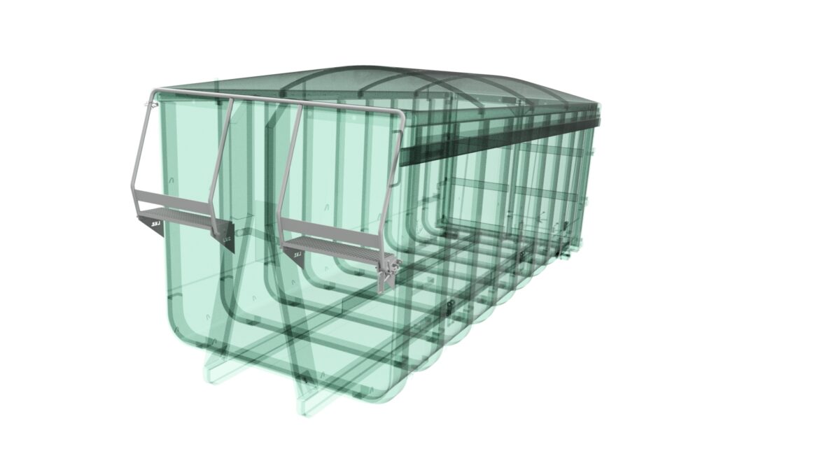 OPSTAPJES TEGEN DE KOP MET NEERKLAPBARE LEUNING TEGEN CONTAINER